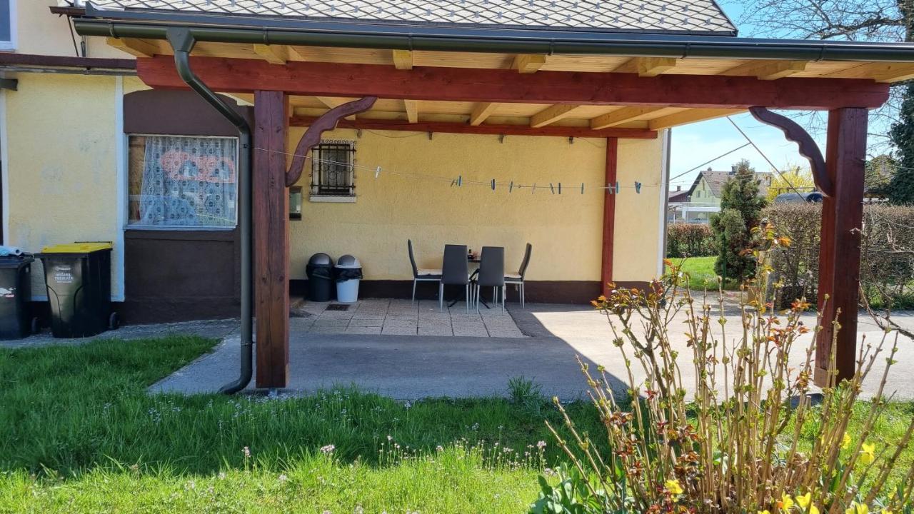 Apartma Tanja Kamnik Bagian luar foto